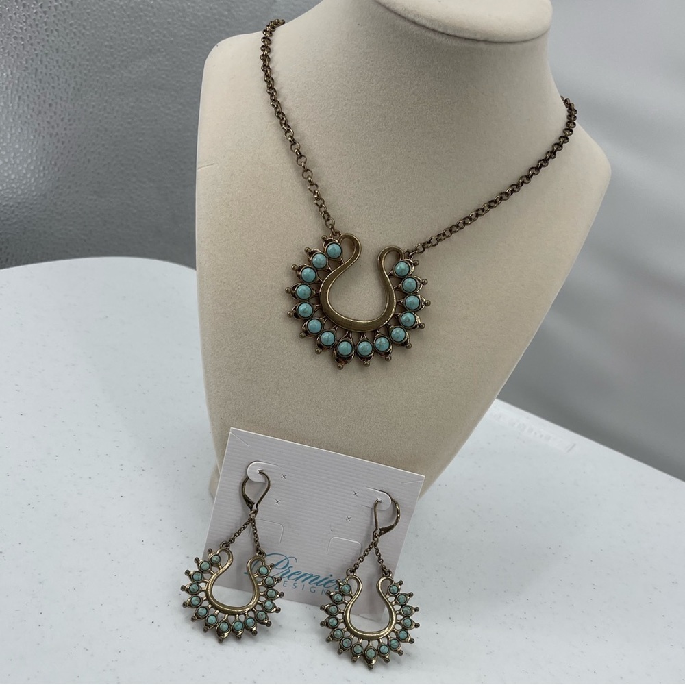 Premier Designs NWT Lotus horseshoe gold tone faux turquoise necklace earring